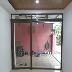 Partisi Alumunium