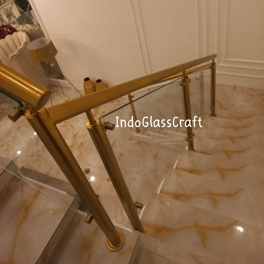 Pengerjaan Railing Tangga Kaca Tempered Di Surakarta - Image 4