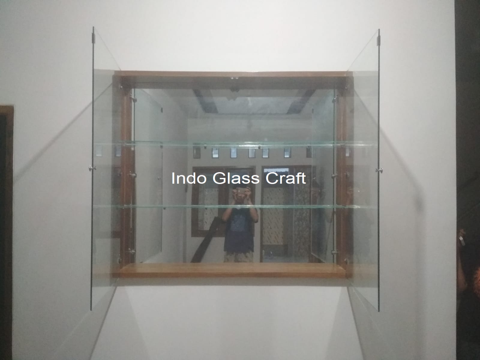 Pengerjaan Kaca Polos Untuk Pintu Lemari - Surakarta - Image 4