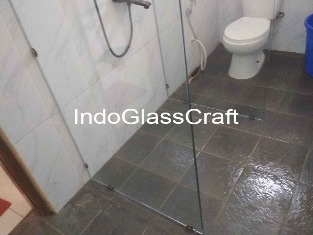 Proyek Pemasangan Kaca Tempered Kamar Mandi - Wonogiri - Image 3