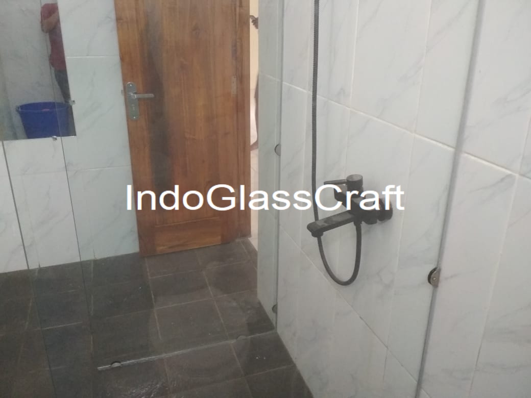 Proyek Pemasangan Kaca Tempered Kamar Mandi - Wonogiri - Image 9